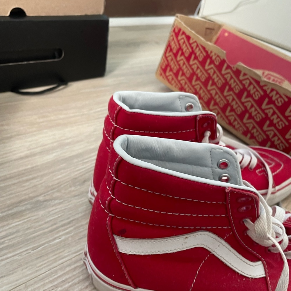Vans (Red) - Picture 3 of 5